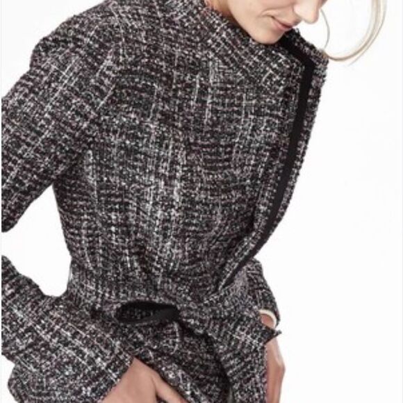 Banana Republic Navy Plaid Raw Cut Tweed Wrap Jacket | M - Picture 2 of 10